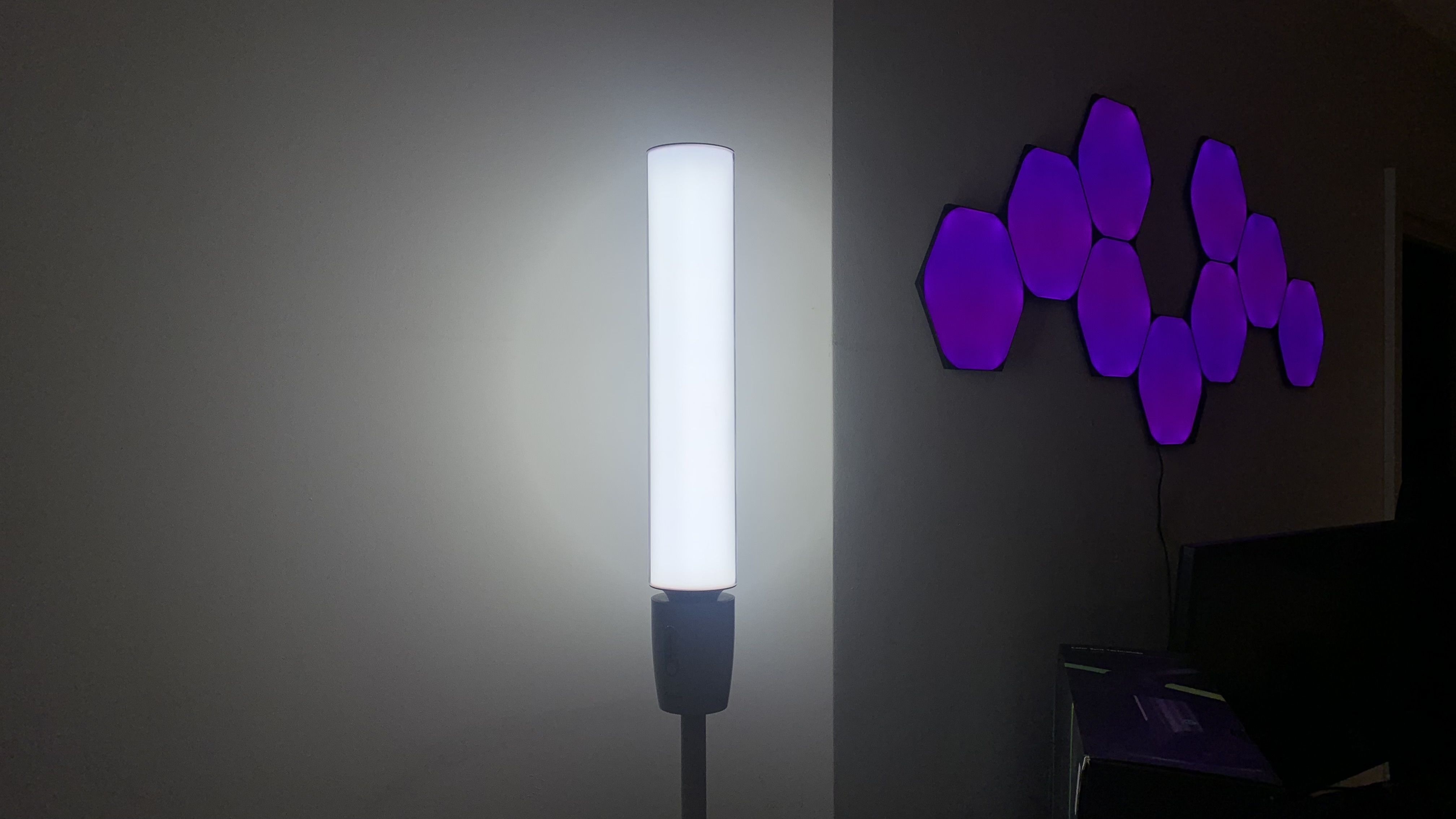 Philips hue lava deals lamp