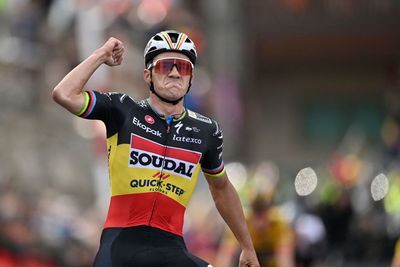 Vuelta a España stage 3: Remco Evenepoel claims first summit stage showdown