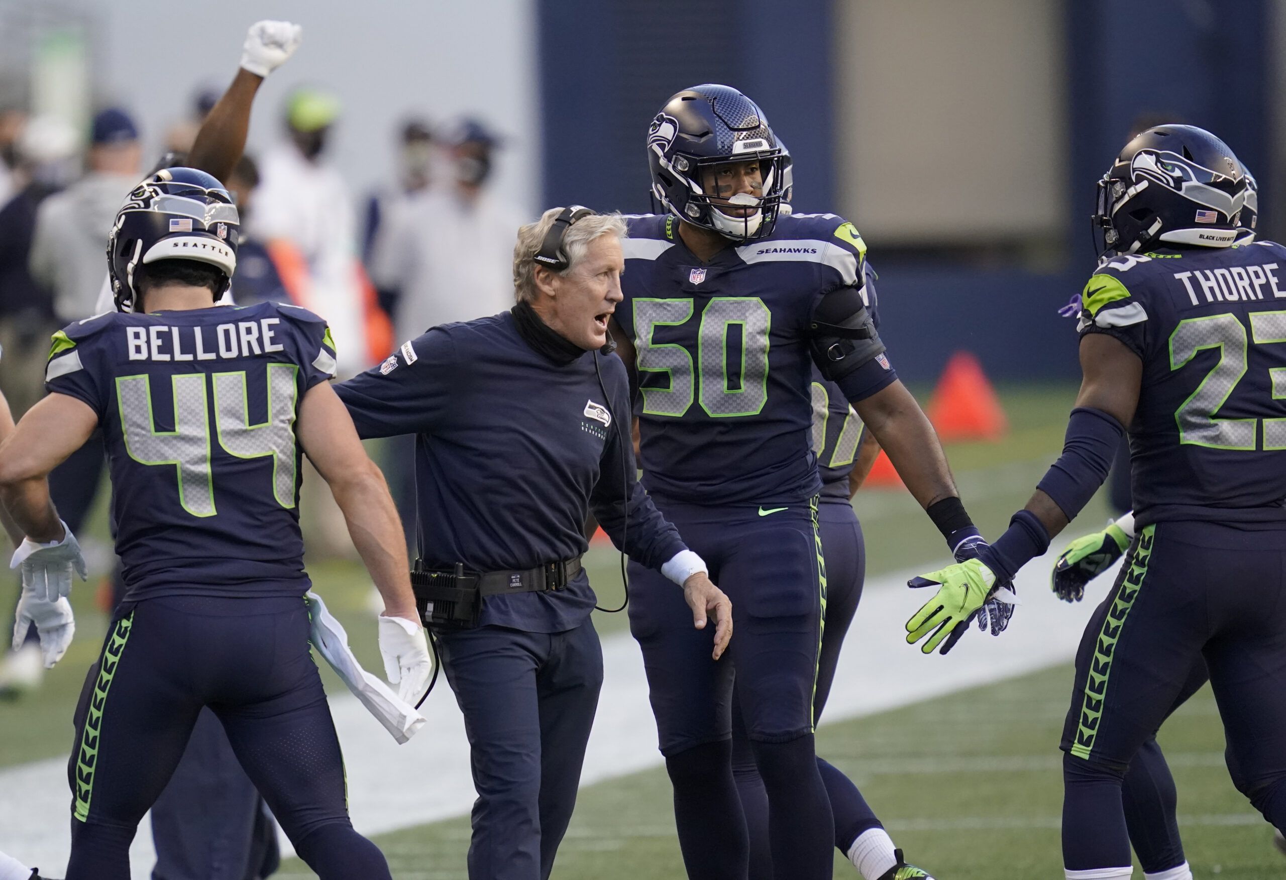 Monday Round-Up: Seahawks Legend K.J. Wright Excited About Rookie CB Tariq  Woolen