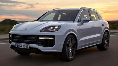 2024 Porsche Cayenne Turbo E-Hybrid Debuts With 729 HP, $148,550 Price Tag