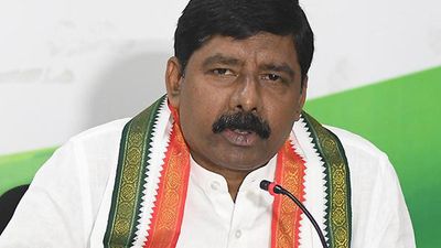 Andhra Pradesh Congress accuses government of commercialising medical education in State; demands repeal of GOs 107, 108