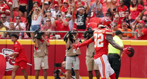 Chiefs trade WR Ihmir Smith-Marsette to Panthers - NBC Sports