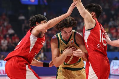 2023 FIBA World Cup: Australia advances to second round with 109-89 win vs. Japan