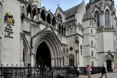 Judge orders children’s return to Ireland after mother’s ‘inexcusable plot’