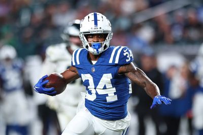 Colts waive WR D.J. Montgomery