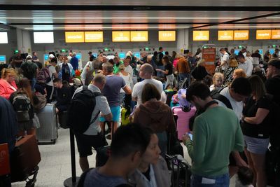 EasyJet to send ‘rescue flights’ for passengers stranded by air traffic control chaos