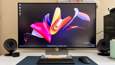 Dell UltraSharp U4323QE review: space, space and just some more space