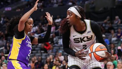 Sky tighten playoff race with Sparks after 76-75 win on the road