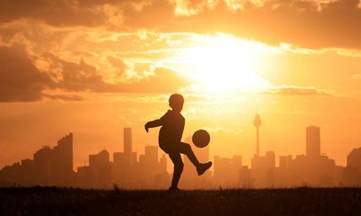 Sydney records warmest winter’s day in eight years as temperature hits 27.5C