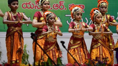 A cultural extravaganza marks Telugu Language Day