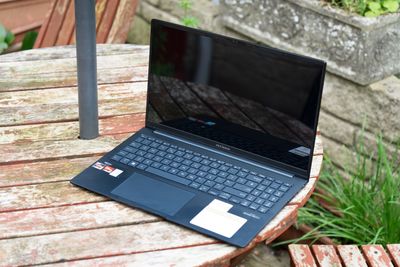 ASUS Zenbook 15 OLED review: fast AMD-powered laptop with great screen