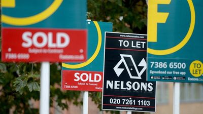 Mortgage approvals plummet 20 per cent in UK amid soaring interest rates