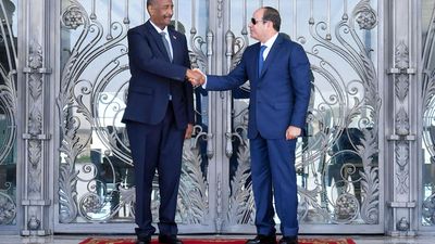 Sudan's army chief meets Egypt's al-Sisi in move to reopen peace talks