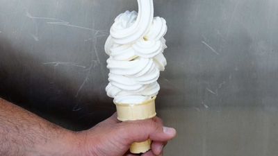 Famous Apple repair company wants to fix McDonald's ice cream machines
