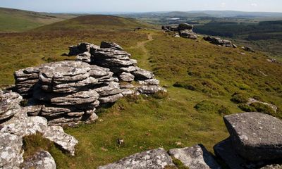 Stone age Dartmoor viewpoint uncovered by archaeologists
