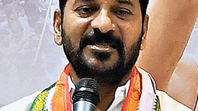 DSC notification issued to cheat aspirants, says Revanth