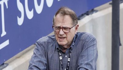 Would White Sox fans be upset if Jerry Reinsdorf moved the team out of town? Hmmmm.