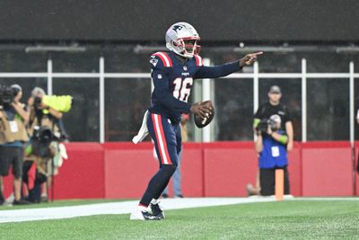Report: Fan-favorite QB Malik Cunningham re-signs to Patriots practice squad