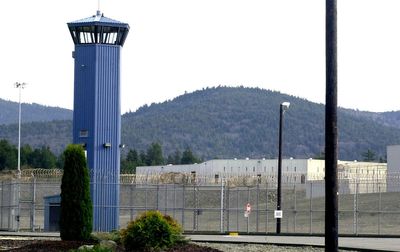 California prison on generator power after wildfires knock out electricity and fill cells with smoke