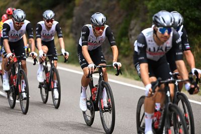 'Total war' predicted by UAE Team Emirates for Thursday's Vuelta summit finish