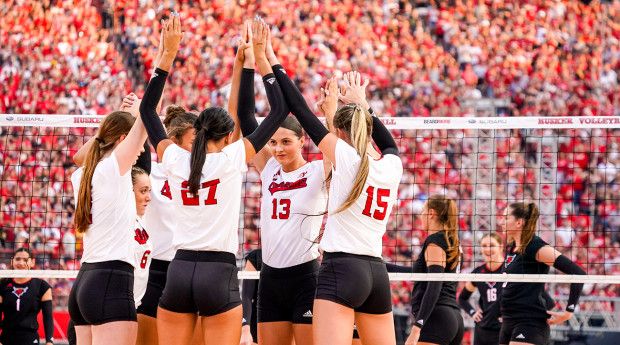 nebraska-volleyball-breaks-world-record-with-match-in