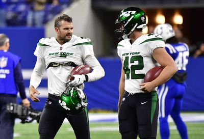 Jets quickly bring back Thomas Morstead and Nick Bawden
