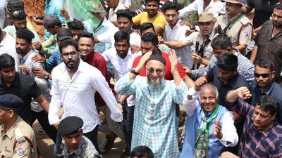AIMIM candidate for Dumri bypoll booked for 'pro-Pakistan' slogan raised during Owaisi's rally