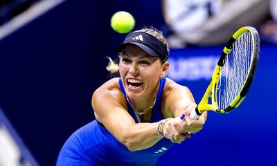 Caroline Wozniacki edges past Petra Kvitova into US Open third round on night of nostalgia