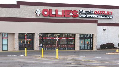 Ollie's Bargain Outlet Rallies On Beat-And-Raise Report; Dollar General Takes A Dive