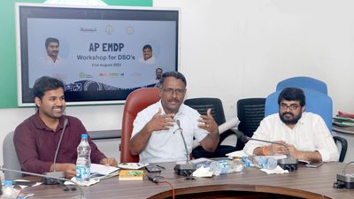 Provide best opportunities to students, School Education Commissioner tells officials