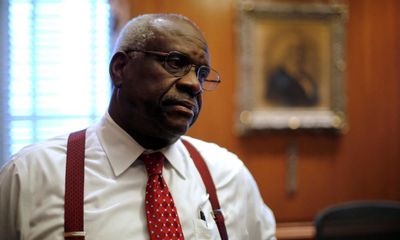 Pressure grows on Clarence Thomas after more gifts from rightwing donor