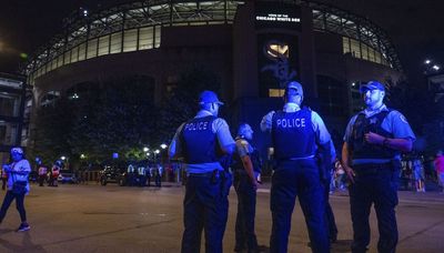 Chicago White Sox did right thing by not clearing stadium after shooting