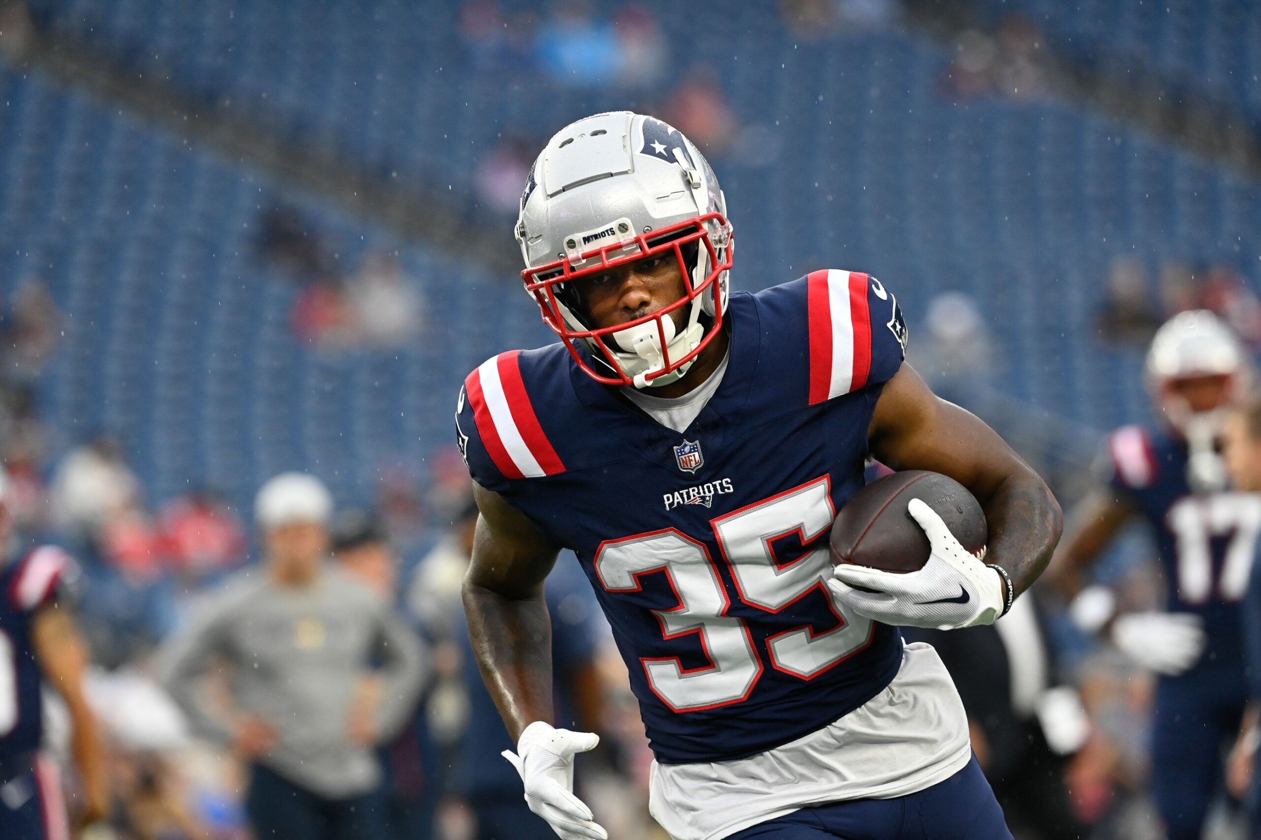 Patriots sign rookie WR T.J. Luther to their practice squad, per