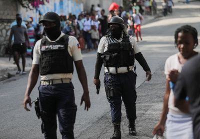 US deports dozens to Haiti despite telling citizens to leave country