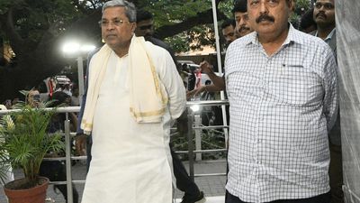 H.D. Kumaraswamy shifted to ward from ICU