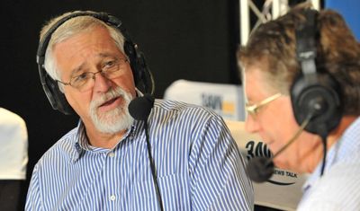 Melbourne talkback radio host Neil Mitchell to step down from 3AW Mornings