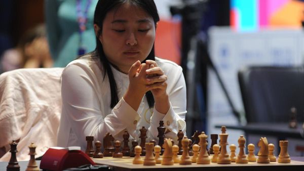 Ju Wenjun pips Koneru Humpy for Tata Steel Chess blitz title