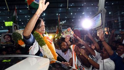 Tharoor says impromptu convening of Lok Sabha perplexing