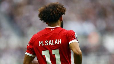 Premier League teams spend nearly $3 billion in transfer window; Liverpool rejects huge Saudi bid for Salah on deadline day