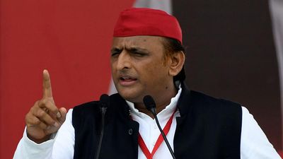 Conduct U.P. Assembly election with Lok Sabha poll as an experiment, Akhilesh challenges BJP