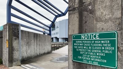 At risk from rising seas, Norfolk, Virginia, plans massive, controversial floodwall