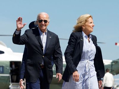 Biden heads to Florida as DeSantis nixes meeting with president: Hurricane Idalia updates
