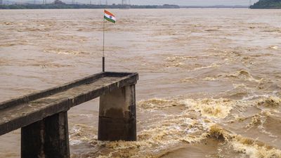Odisha announces plan to rehabilitate those displaced by construction of the Hirakud dam