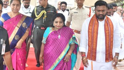 Telangana Governor Tamilisai Soundararajan offers special pujas atop Indrakeeladri