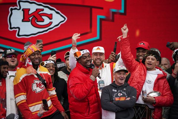 Photo: Chiefs' Chris Jones Attends Lions Game in Suite amid