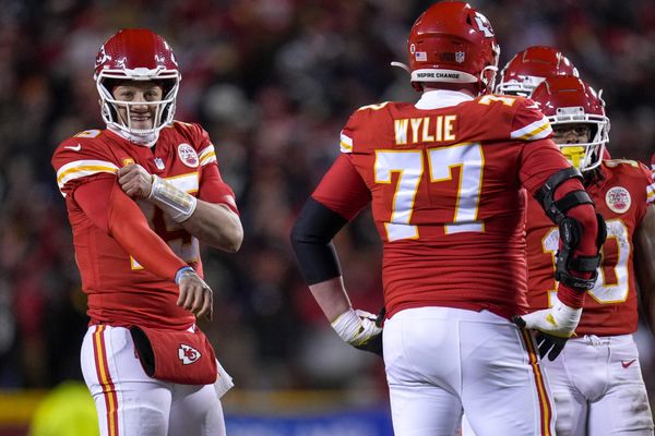 Photo: Chiefs' Chris Jones Attends Lions Game in Suite amid