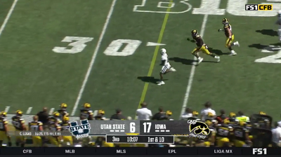 A Utah State fake out on Iowa’s defense was so convincing it even tricked the Fox cameraperson