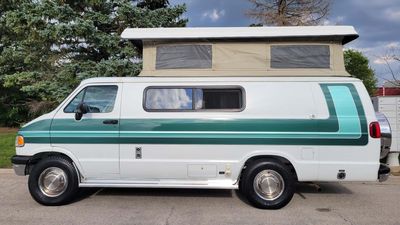 1996 Dodge Ram Pop-Top Camper Van Is Clean And Green With Kitchen, Bathroom