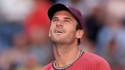 US Open: Meet the 'co-coach' on the courtside