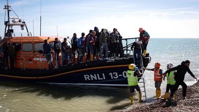 UK reports new record for Channel migrant crossings